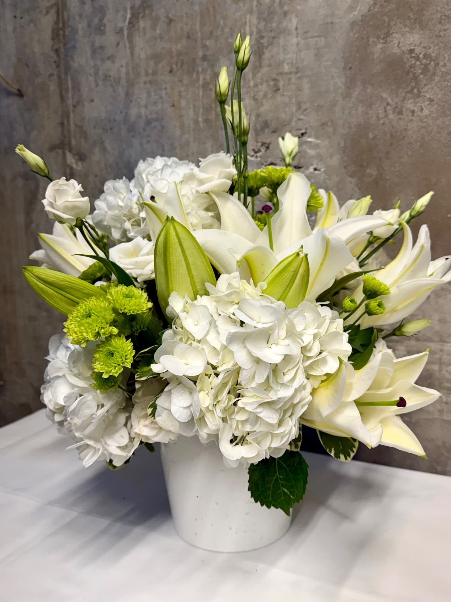 Green and White Standard Arrangement